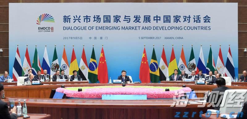 养猪场污水处理设备一套多少钱（养猪场污水处理设备原理）